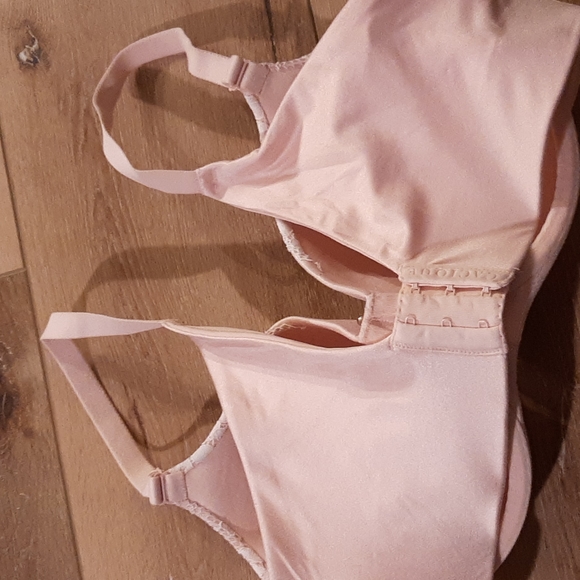 Cacique Lightly Lined Balconette Bra - Picture 3 of 5